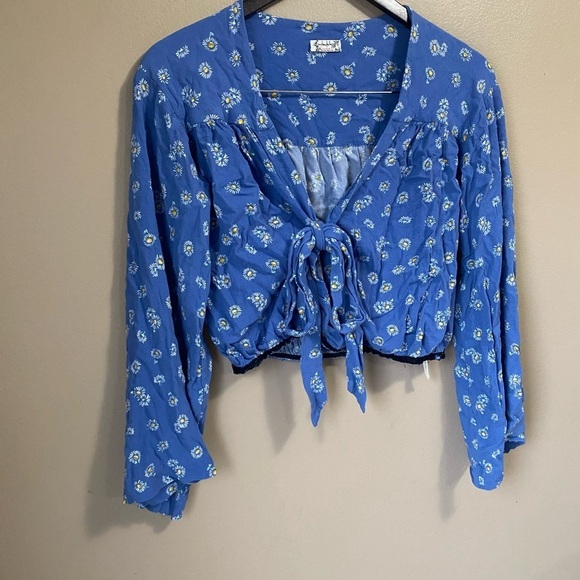 Free People Intimately Floral Bell Sleeve Tie Front Crop Top - Picture 7 of 7